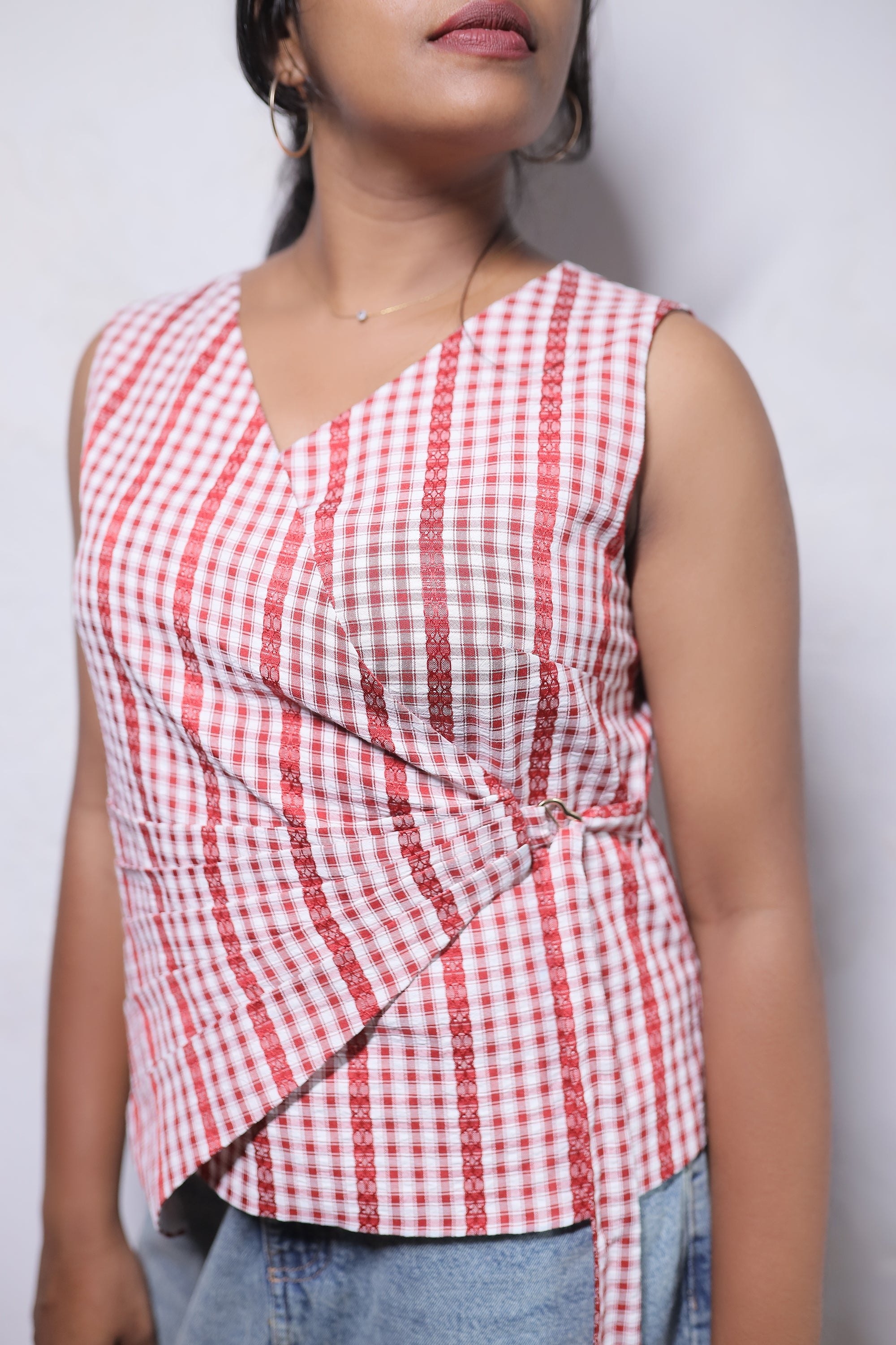 CHECK EMBROIDERED SCARLET RED WRAP VEST