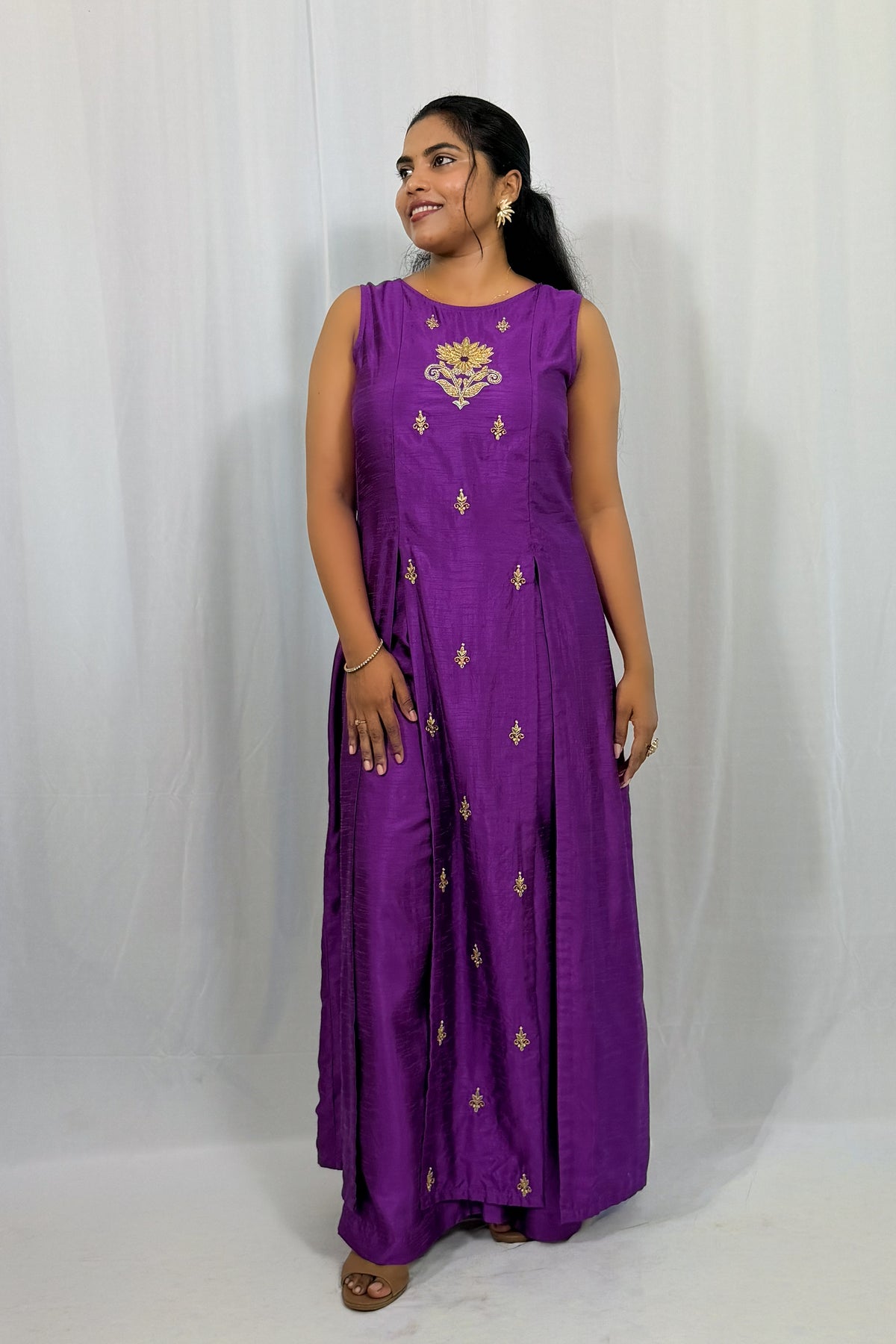 VADAMULLLA FRONT-SLIT KURTA SET