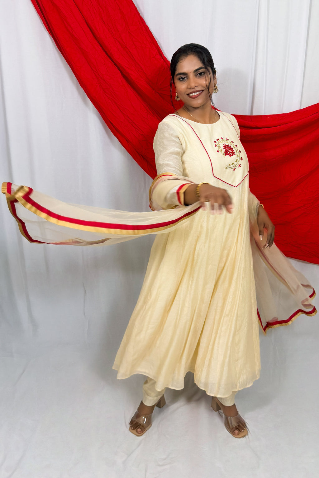CHETHI BUTA ANARKALI SET