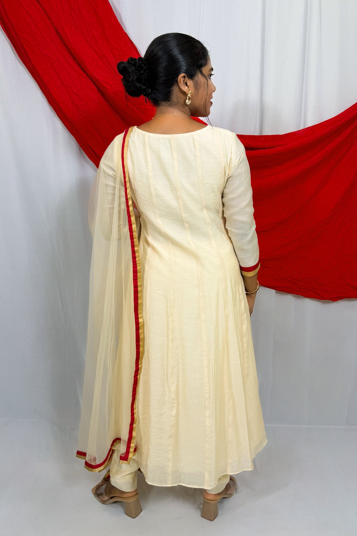CHETHI BUTA ANARKALI SET