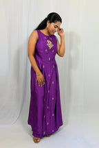 VADAMULLLA FRONT-SLIT KURTA SET